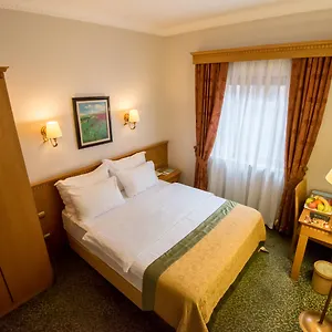 Usta Park Otel